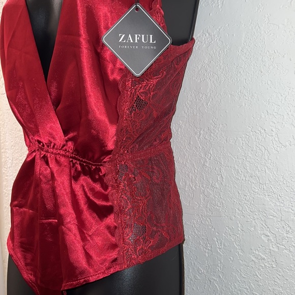 NWT Zaful Lace Insert Slip Criss Cross Bodysuit - Red Wine - Picture 8 of 11